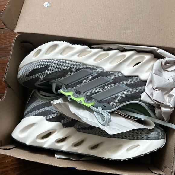 Adidas FWD switch - Picture 4 of 4